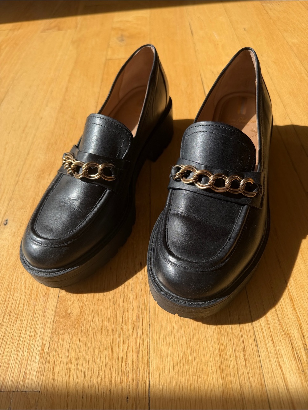 Sam Edelman Taelor Black Leather Lug Sole Loafers with Gold Chain - Picture 2 of 5